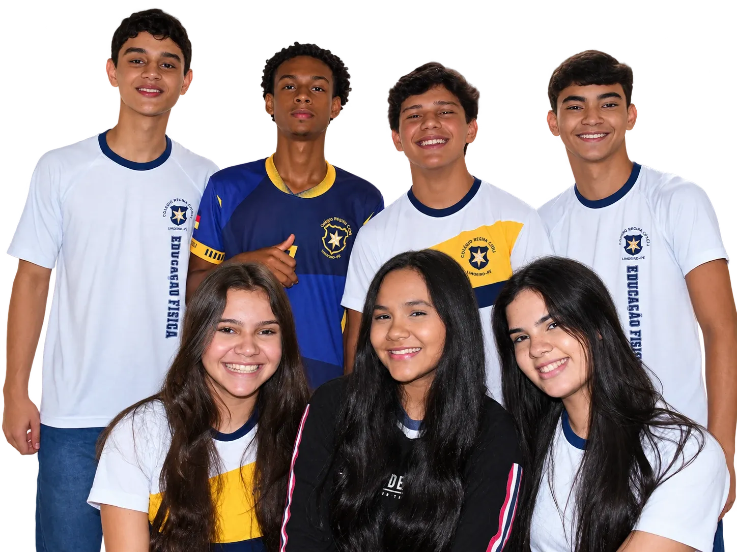 Alunos do Colégio Regina Coeli com a farda da escola